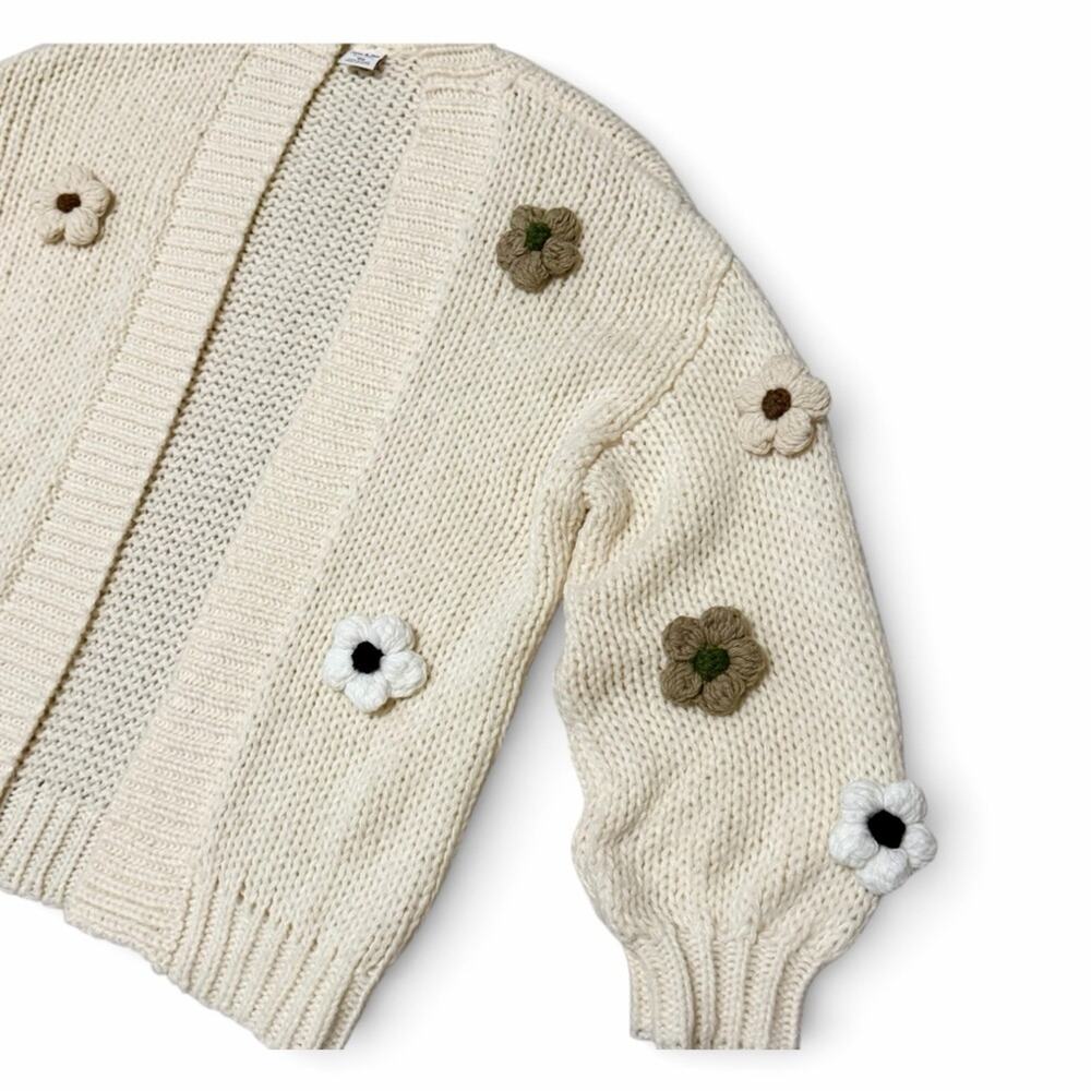 Anna & Ava 3D Flower Cardigan Sweater Chunky Knit Oversized Boho - Picture 5 of 14